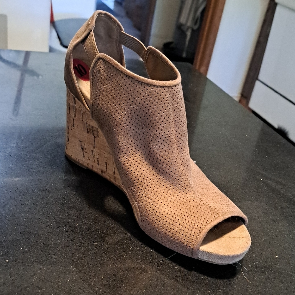 Life Stride Taupe Perforated Wedge Sandals
